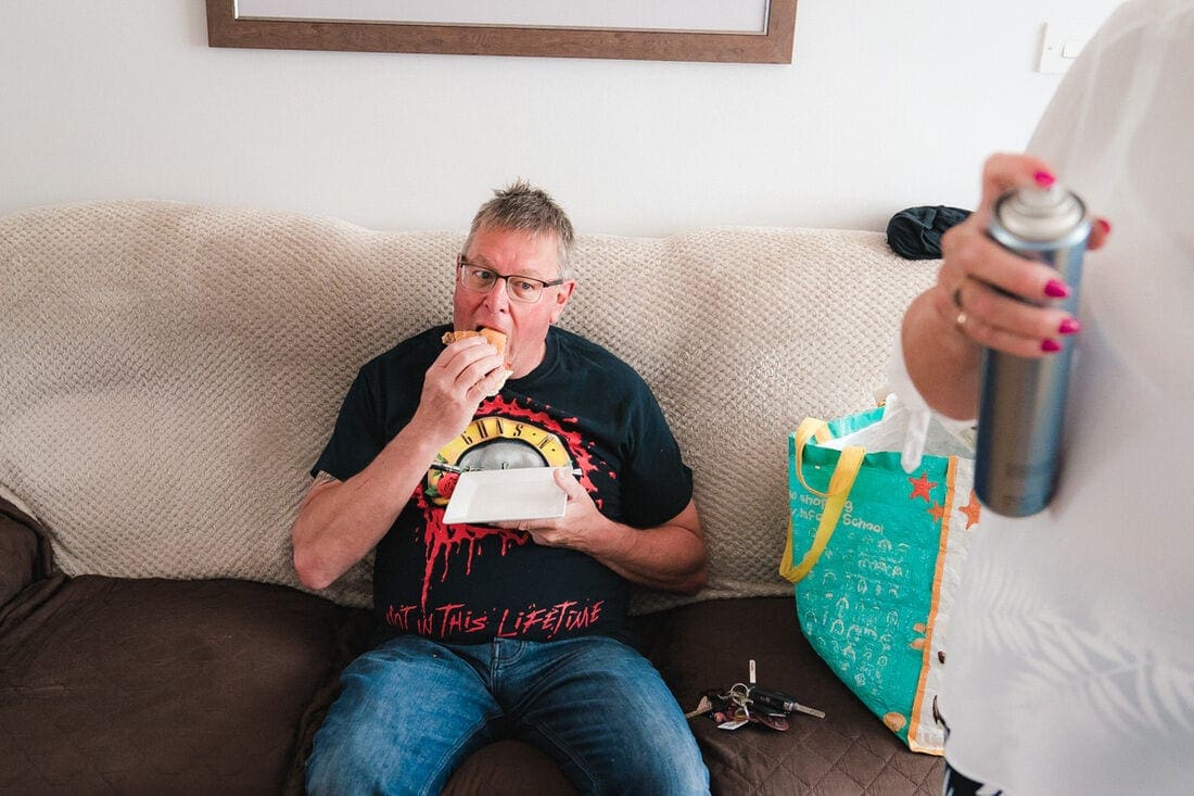 father of the bride has a last minute snack