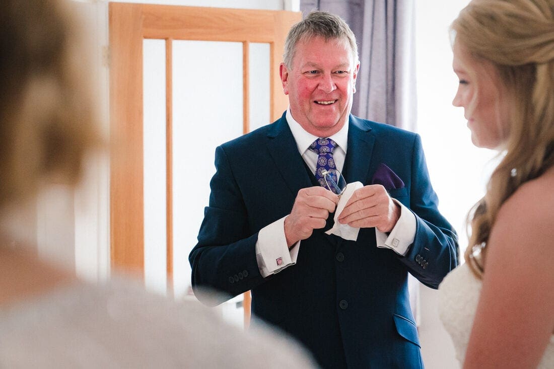 first look at his daughter from the father of the bride